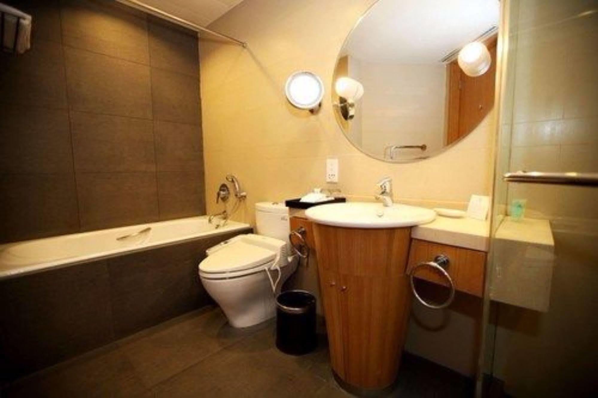 Somerset International Building Тяньцзинь Номер фото